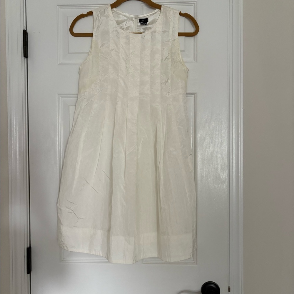 NWT Aziz Ivory/White Satin Pleated Dress Back Zipper Size Small